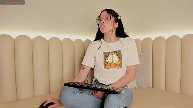 Snapshot of catalina_rrosee chatting on January 3, 2025, 7:29 pm catalina rrosee online show from January 3, 2025, 7:29 pm