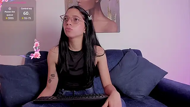 Snapshot of catalina_rrosee chatting on January 5, 2025, 7:07 pm catalina rrosee online show from January 5, 2025, 7:07 pm