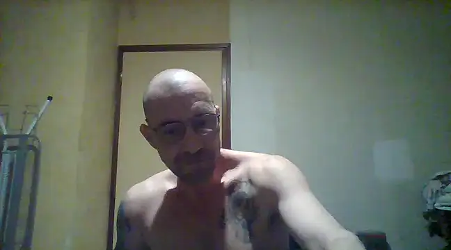 Snapshot of javierpasteur69 chatting on February 13, 2025, 10:33 pm javierpasteur69 online show from February 13, 2025, 10:33 pm