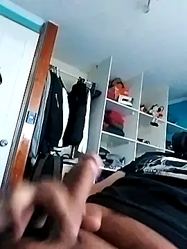 Snapshot of Elrep_tile chatting on November 12, 2025, 5:46 pm Elrep tile online show from November 12, 2025, 5:46 pm