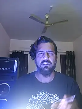 MAGNETICDADDY8 online show from January 5, 2025, 6:35 pm