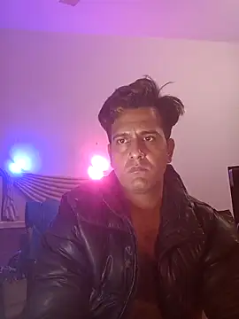 MAGNETICDADDY8 online show from March 13, 2025, 12:05 am