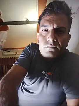 MAGNETICDADDY8 online show from October 1, 2025, 7:20 pm