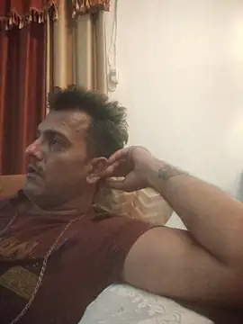 MAGNETICDADDY8 online show from October 11, 2025, 6:06 pm