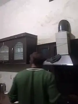 MAGNETICDADDY8 online show from November 7, 2025, 9:04 pm