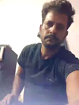 MAGNETICDADDY8 online show from November 8, 2025, 5:01 pm