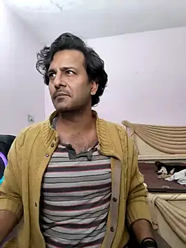 Snapshot of MAGNETICDADDY8 chatting on March 23, 2026, 5:06 pm MAGNETICDADDY8 online show from March 23, 2026, 5:06 pm