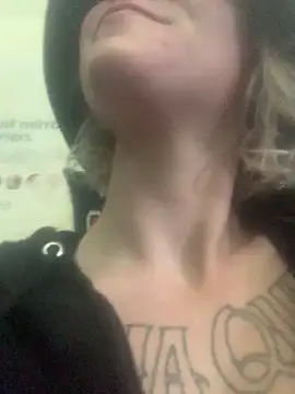 Snapshot of XxxDRAMAxxX chatting on March 13, 2025, 11:27 pm XxxDRAMAxxX online show from March 13, 2025, 11:27 pm