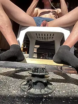 dickeeier420X online show from April 23, 2026, 2:08 pm