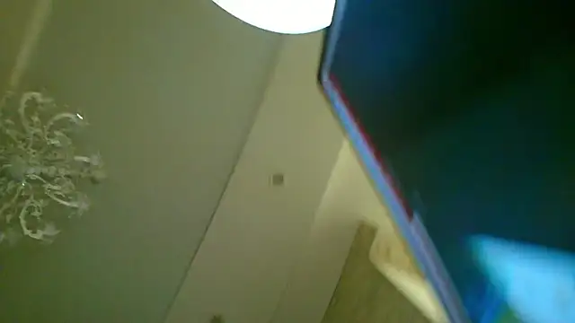 Snapshot of Evelyn_Mooree chatting on February 15, 2025, 9:59 pm Evelyn Mooree online show from February 15, 2025, 9:59 pm