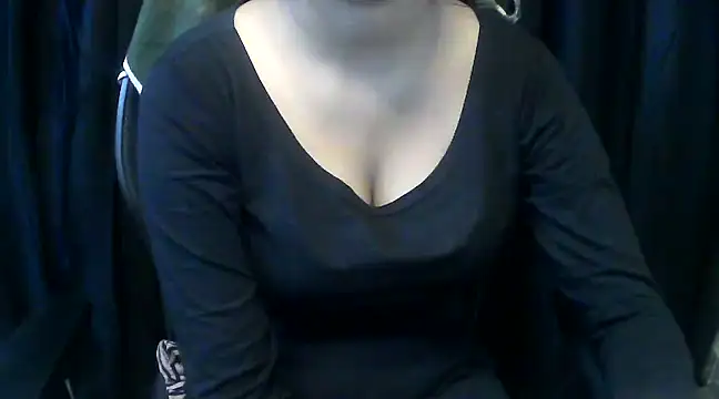 Snapshot of hot-niti chatting on January 31, 2025, 9:59 pm hot-niti online show from January 31, 2025, 9:59 pm