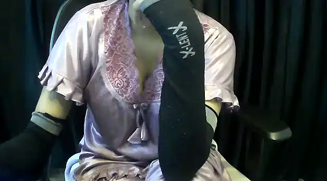 Snapshot of hot-niti chatting on March 11, 2025, 11:48 pm hot-niti online show from March 11, 2025, 11:48 pm