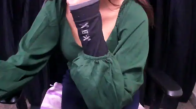 Snapshot of hot-niti chatting on March 15, 2025, 10:00 pm hot-niti online show from March 15, 2025, 10:00 pm