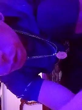 chispahot69  online show from October 24, 2025, 10:55 am