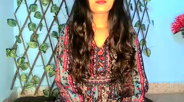 SIYA MAVI online show from January 13, 2025, 9:08 am