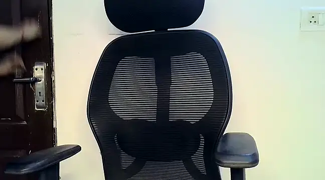 SIYA MAVI online show from March 11, 2025, 8:41 am