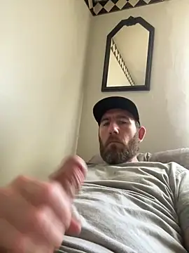 Snapshot of coreyl9718 chatting on March 17, 2026, 6:44 pm coreyl9718 online show from March 17, 2026, 6:44 pm