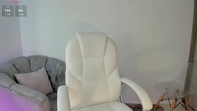 NiiaEvanss online show from January 18, 2025, 7:04 pm