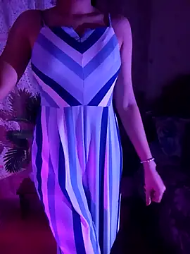 Angelnirvanaa online show from April 23, 2026, 6:21 pm