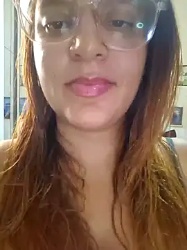 Snapshot of AliceRuivinha2 chatting on January 16, 2025, 4:39 pm AliceRuivinha2 online show from January 16, 2025, 4:39 pm