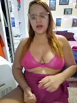 Snapshot of AliceRuivinha2 chatting on January 20, 2025, 8:07 pm AliceRuivinha2 online show from January 20, 2025, 8:07 pm