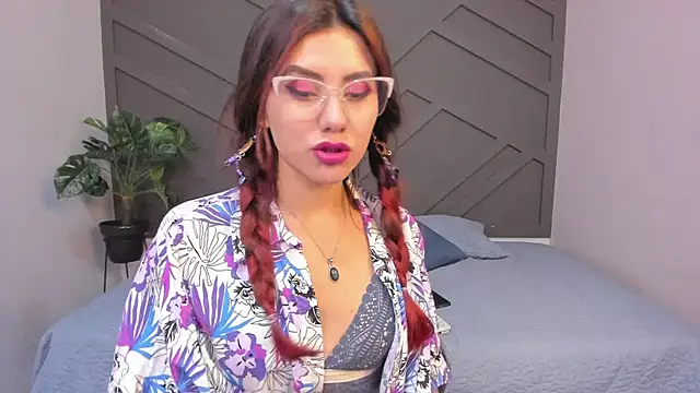 iriis rosse online show from January 30, 2025, 8:31 pm