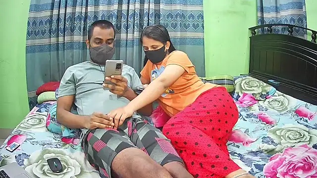 Hot Nila online show from September 15, 2025, 3:06 am