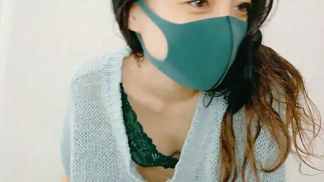 Snapshot of Mary-JP chatting on September 13, 2025, 4:34 am Mary-JP online show from September 13, 2025, 4:34 am