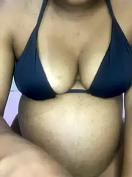 Mariaapimentinha online show from December 16, 2025, 12:04 am