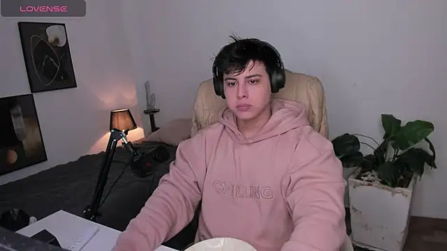 Thom Ohtani online show from November 14, 2025, 2:54 am