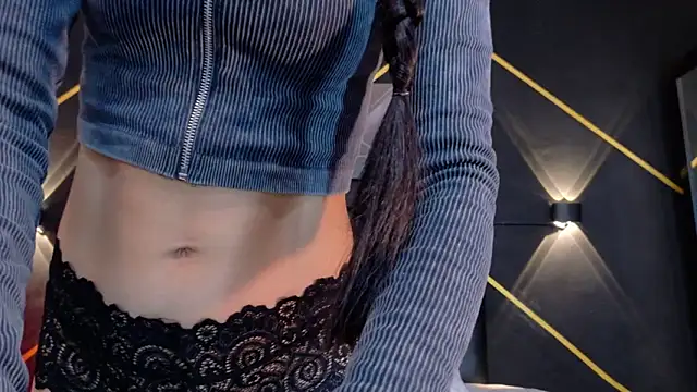 Snapshot of amabel_zambrano chatting on January 13, 2026, 10:42 am amabel zambrano online show from January 13, 2026, 10:42 am