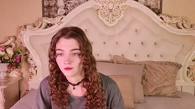 Snapshot of VITA_TESS chatting on October 7, 2025, 10:01 am VITA TESS online show from October 7, 2025, 10:01 am