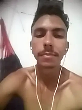 MagrinhoSaradoo online show from February 10, 2025, 4:47 pm