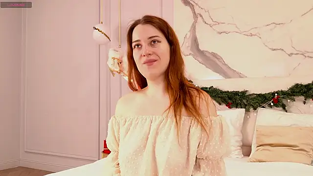 Snapshot of EllieGarson chatting on January 13, 2026, 5:07 pm EllieGarson online show from January 13, 2026, 5:07 pm