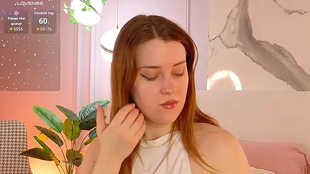 EllieGarson online show from February 9, 2026, 5:06 pm