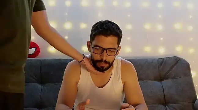 Snapshot of ErickBrant chatting on January 15, 2025, 3:22 am ErickBrant online show from January 15, 2025, 3:22 am