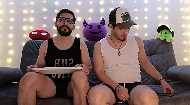 Snapshot of ErickBrant chatting on March 21, 2025, 9:12 pm ErickBrant online show from March 21, 2025, 9:12 pm