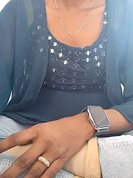 Snapshot of Barbie_183 chatting on February 25, 2025, 5:30 am Barbie 183 online show from February 25, 2025, 5:30 am