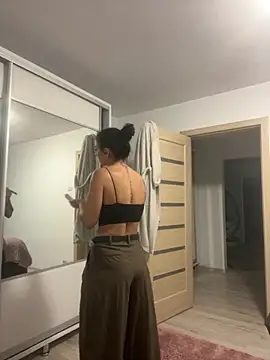 NNNoire online show from September 27, 2025, 9:58 am