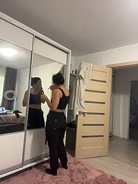 NNNoire online show from October 31, 2025, 12:28 pm