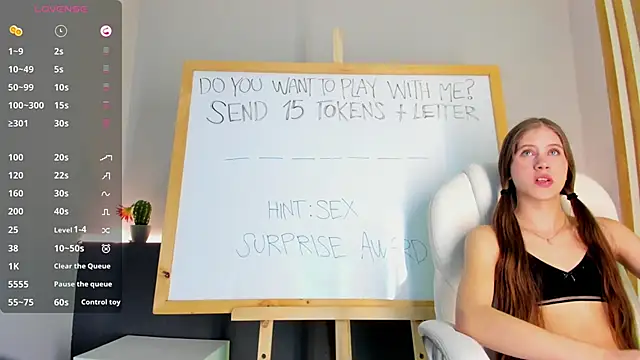 sara  jones gh online show from February 19, 2025, 10:42 pm