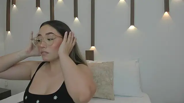 antonella cutie  online show from January 28, 2025, 12:00 pm