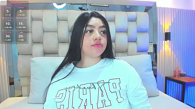 ashlyn parker online show from February 11, 2025, 8:10 pm