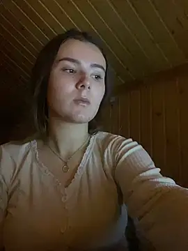 Snapshot of mewKate chatting on February 7, 2025, 7:59 pm mewKate online show from February 7, 2025, 7:59 pm