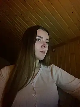 Snapshot of mewKate chatting on February 19, 2025, 6:43 pm mewKate online show from February 19, 2025, 6:43 pm