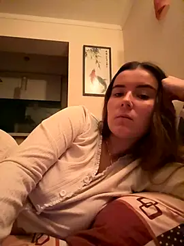 Snapshot of mewKate chatting on October 11, 2025, 9:46 pm mewKate online show from October 11, 2025, 9:46 pm