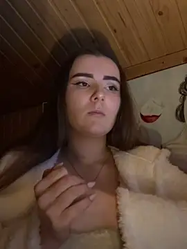 mewKate online show from February 3, 2026, 4:45 pm