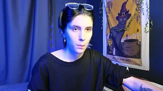 Snapshot of Hyeon_Jin chatting on January 28, 2025, 8:36 pm Hyeon Jin online show from January 28, 2025, 8:36 pm