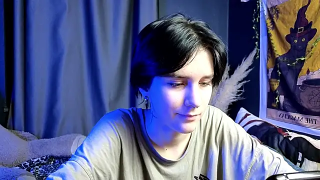 Snapshot of Hyeon_Jin chatting on February 9, 2025, 11:46 pm Hyeon Jin online show from February 9, 2025, 11:46 pm