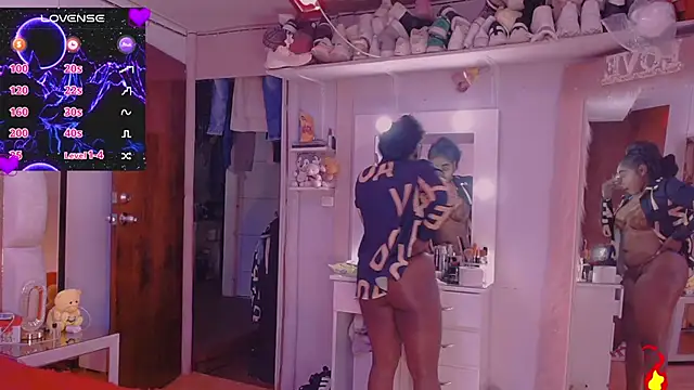 Snapshot of Aliana_Ross chatting on September 10, 2025, 8:25 am Aliana Ross online show from September 10, 2025, 8:25 am